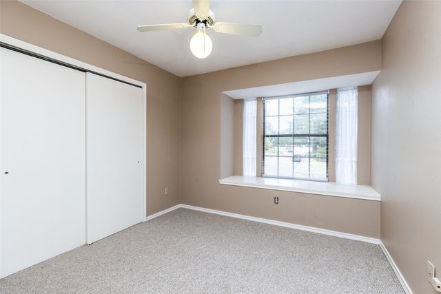 561 Dove Creek Circle, Grapevine, TX 76051