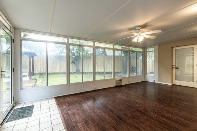 561 Dove Creek Circle, Grapevine, TX 76051