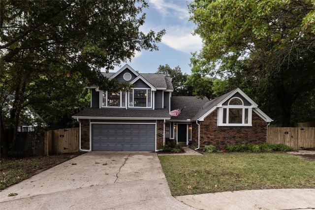 561 Dove Creek Circle, Grapevine, TX 76051