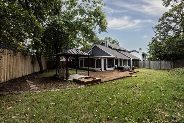 561 Dove Creek Circle, Grapevine, TX 76051