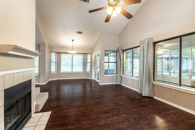 561 Dove Creek Circle, Grapevine, TX 76051