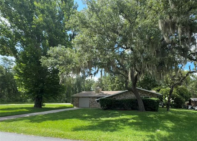 3000 E BRYANT STREET, Inverness, FL 34453