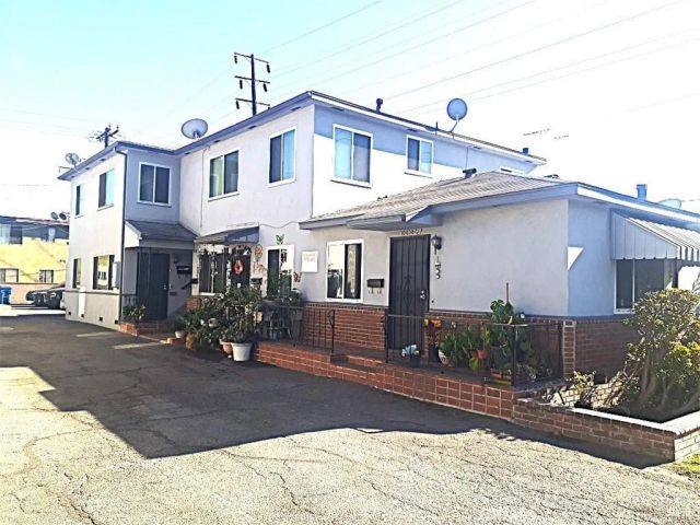 10036 Wiley Burke, Downey, CA 90240