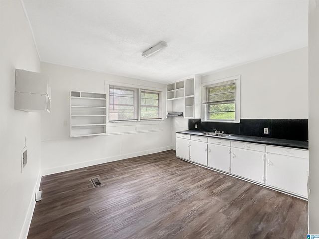 1743 27TH STREET, Birmingham, AL 35218