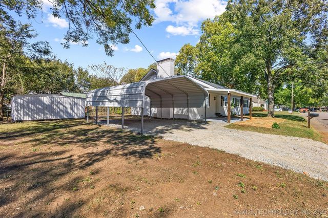 1501 W Beech Street, Durant, OK 74701