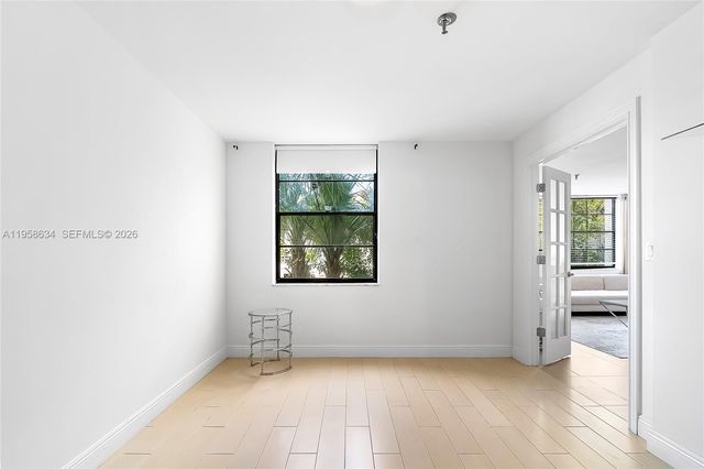 671 NE 195th St 111E, Miami, FL 33179