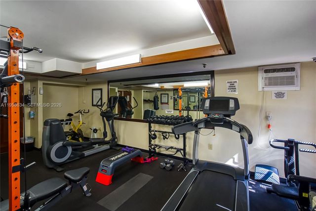 671 NE 195th St 111E, Miami, FL 33179