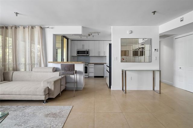 671 NE 195th St 111E, Miami, FL 33179