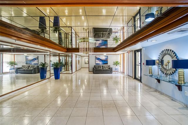 671 NE 195th St 111E, Miami, FL 33179