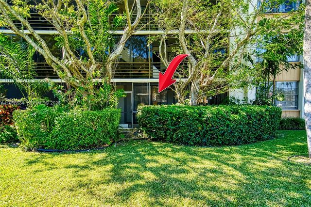 671 NE 195th St 111E, Miami, FL 33179