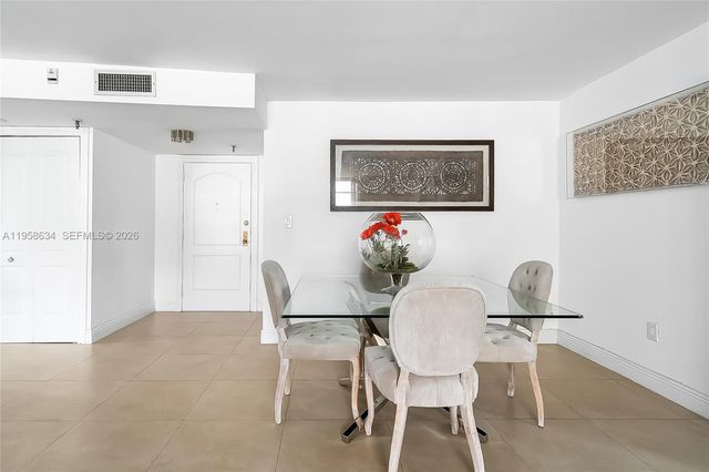 671 NE 195th St 111E, Miami, FL 33179