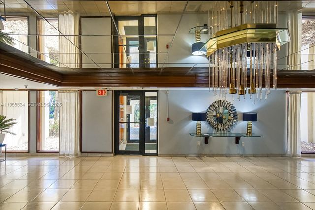 671 NE 195th St 111E, Miami, FL 33179