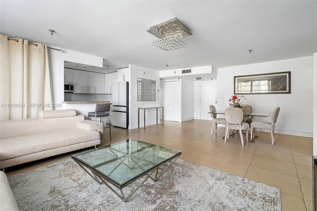 671 NE 195th St 111E, Miami, FL 33179