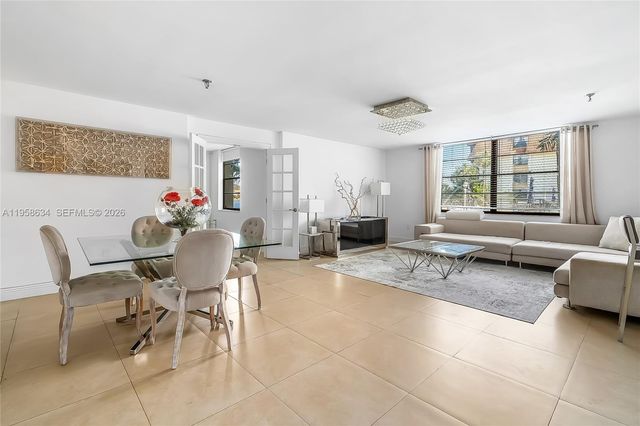 671 NE 195th St 111E, Miami, FL 33179