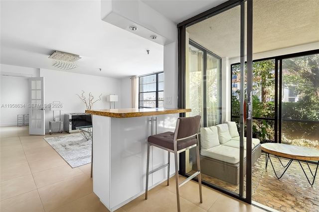 671 NE 195th St 111E, Miami, FL 33179