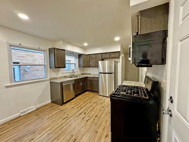 642 S 66th STREET, Milwaukee, WI 53214