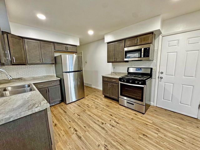 642 S 66th STREET, Milwaukee, WI 53214