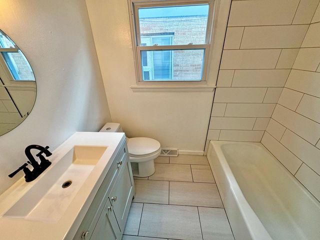 642 S 66th STREET, Milwaukee, WI 53214