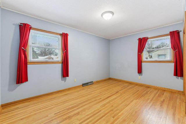 1321 Prairie Street, Chaska, MN 55318