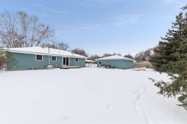 1321 Prairie Street, Chaska, MN 55318