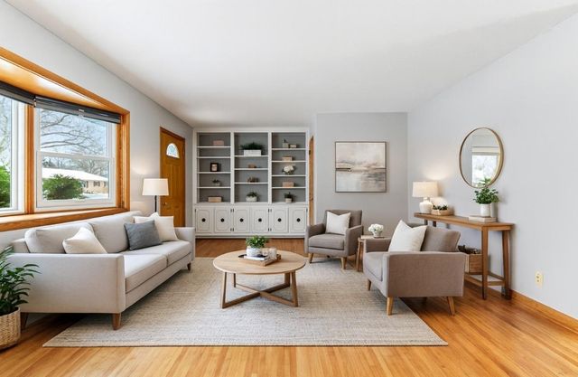 1321 Prairie Street, Chaska, MN 55318