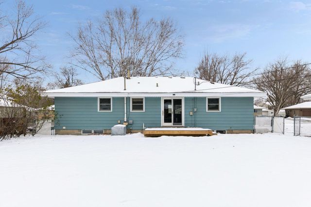 1321 Prairie Street, Chaska, MN 55318