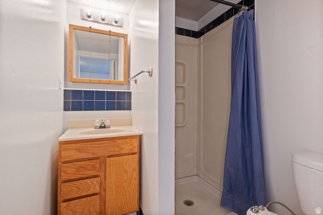 4246 S 6530 W, West Valley City, UT 84128