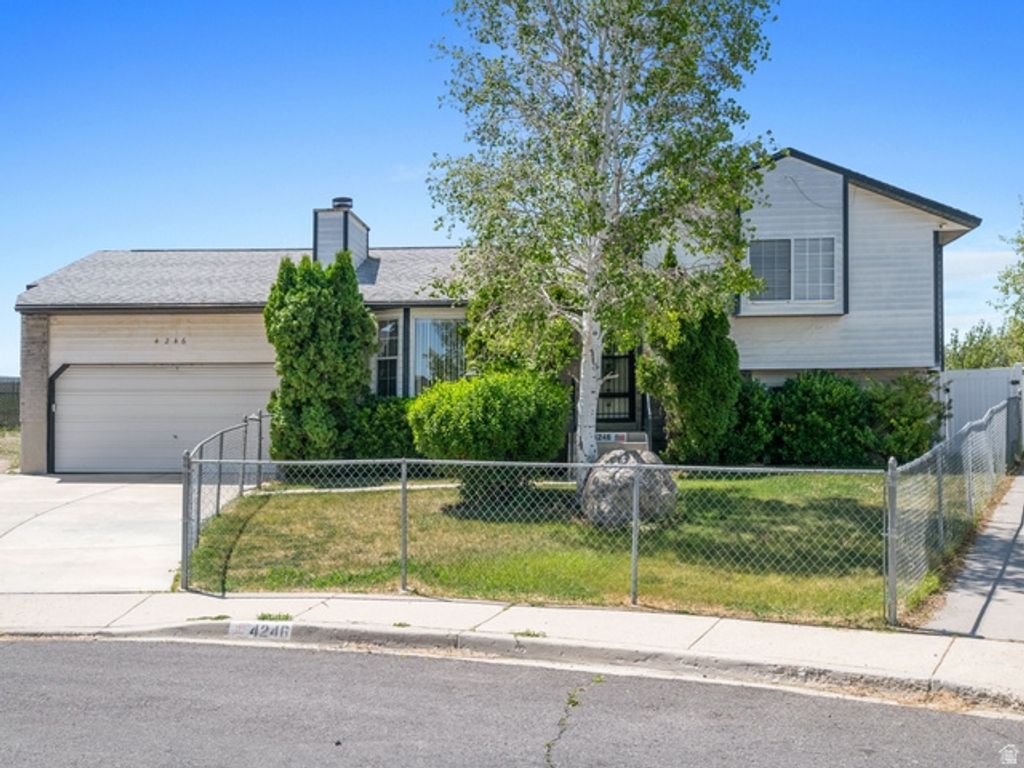 4246 S 6530 W, West Valley City, UT 84128
