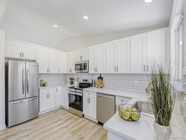 9585 Castle Ridge Circle, Highlands Ranch, CO 80129