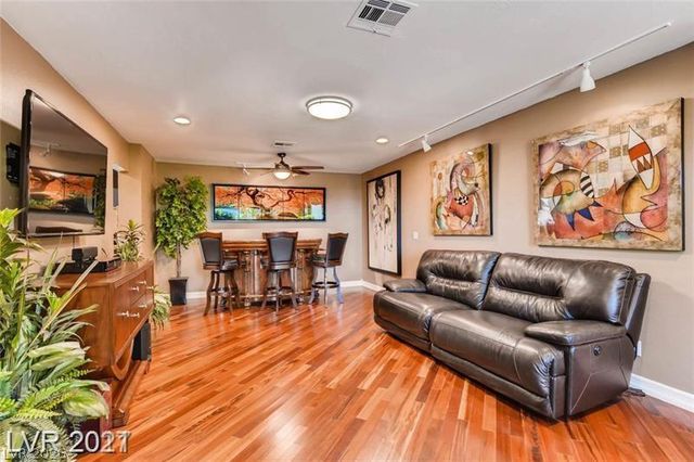 121 East Mulberry Drive, Henderson, NV 89015