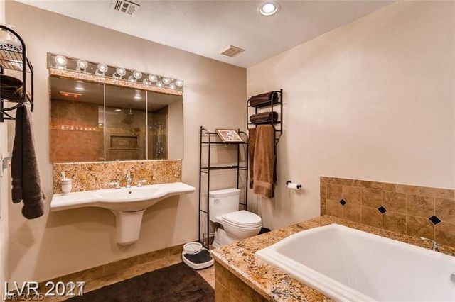 121 East Mulberry Drive, Henderson, NV 89015