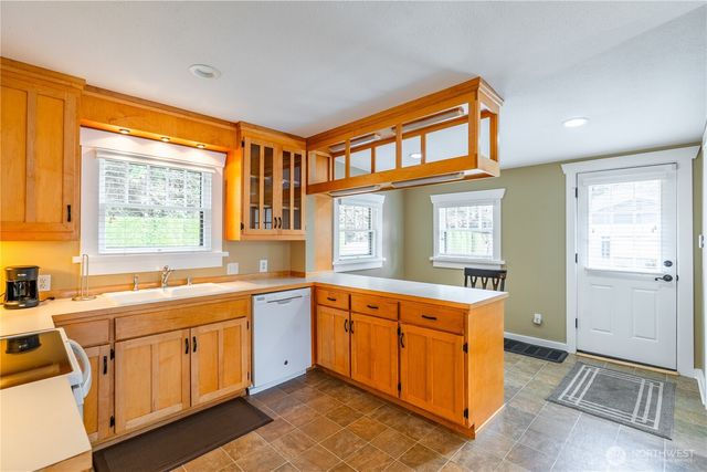 527 17th Street SE, Puyallup, WA 98372