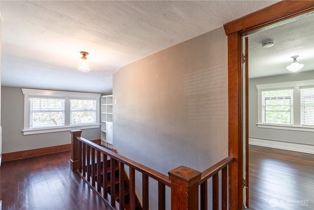 527 17th Street SE, Puyallup, WA 98372
