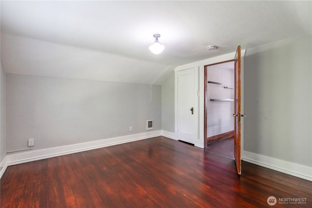 527 17th Street SE, Puyallup, WA 98372