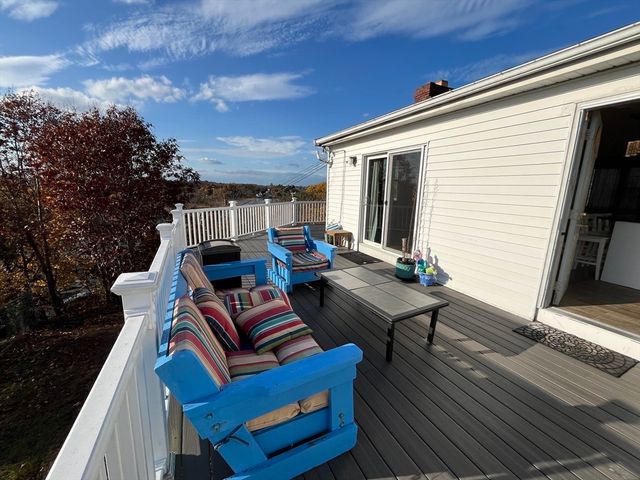 4 Reseroir Road A, Gloucester, MA 01930