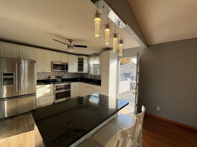 4 Reseroir Road A, Gloucester, MA 01930