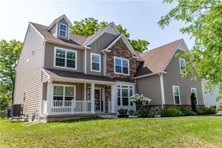 2668 Hollow View Drive, Forks Twp, PA 18040