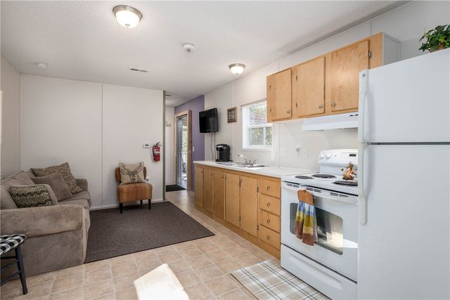 476 Hewitt Run Road, Wind Ridge, PA 15380