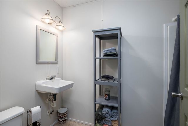 476 Hewitt Run Road, Wind Ridge, PA 15380