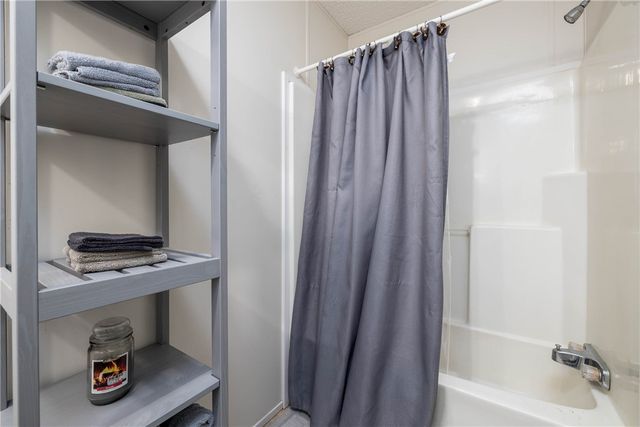 476 Hewitt Run Road, Wind Ridge, PA 15380