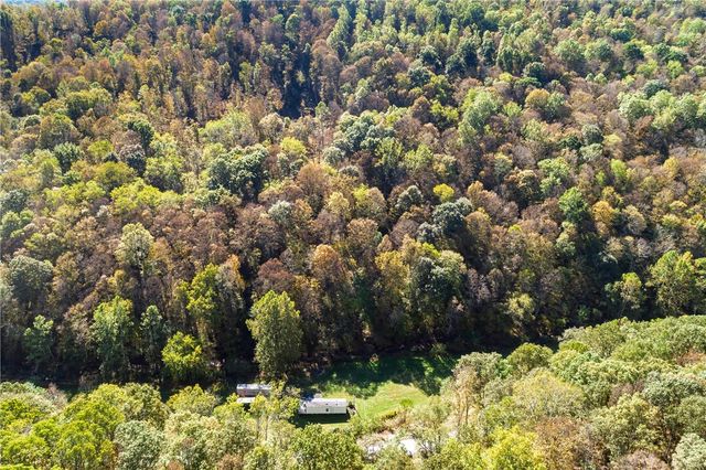 476 Hewitt Run Road, Wind Ridge, PA 15380