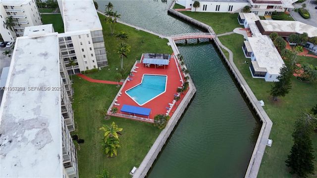 2855 Leonard Dr H411, Aventura, FL 33160
