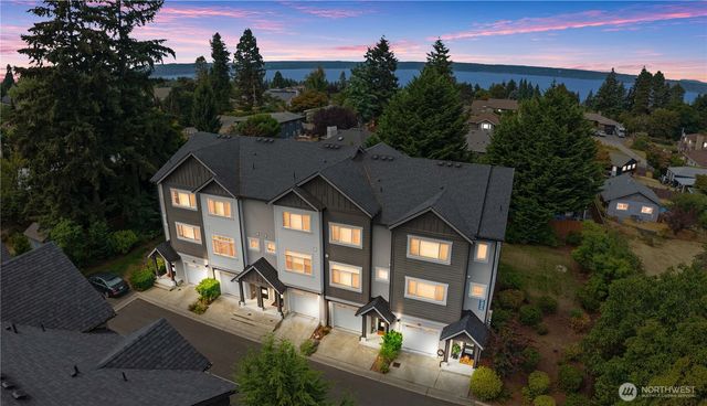 177 SW 185th Lane, Normandy Park, WA 98166