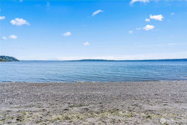 177 SW 185th Lane, Normandy Park, WA 98166