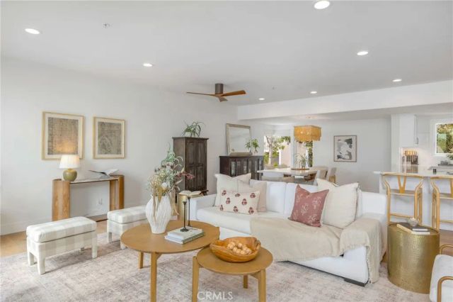 647 2nd Street, Hermosa Beach, CA 90254