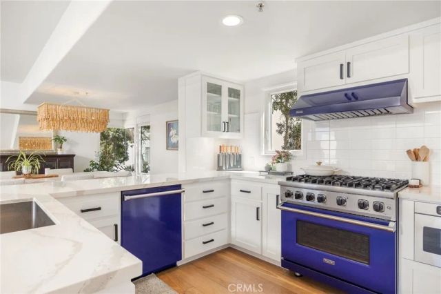 647 2nd Street, Hermosa Beach, CA 90254