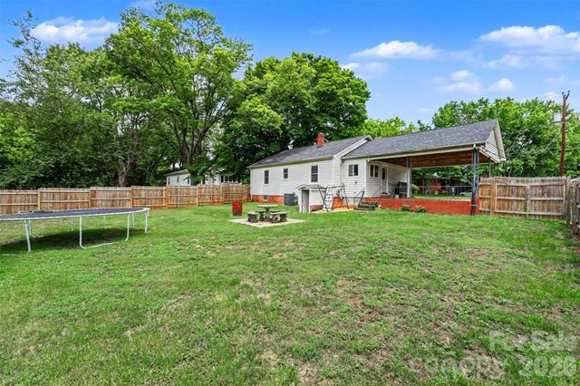 2039 Cline Street, Statesville, NC 28677
