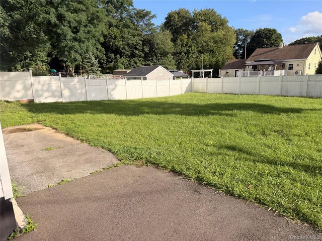 27 Walnut Street, New Windsor, NY 12553