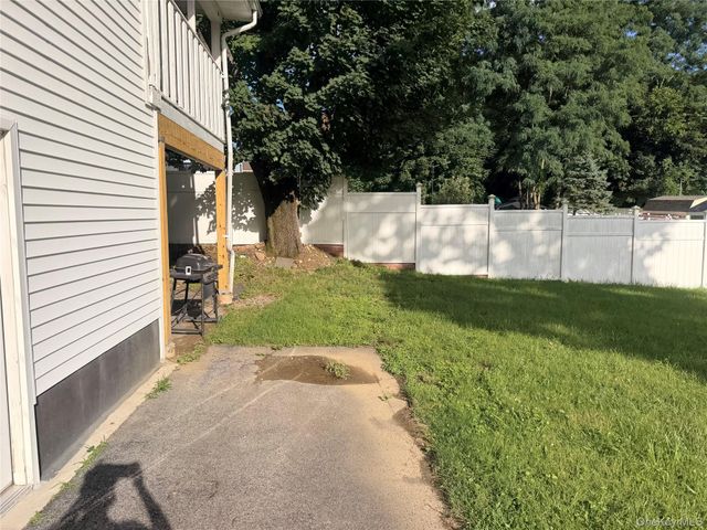 27 Walnut Street, New Windsor, NY 12553