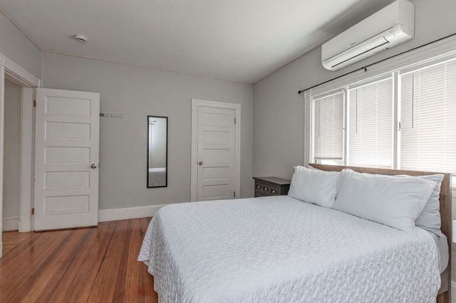 38 Davis St, Quincy, MA 02170